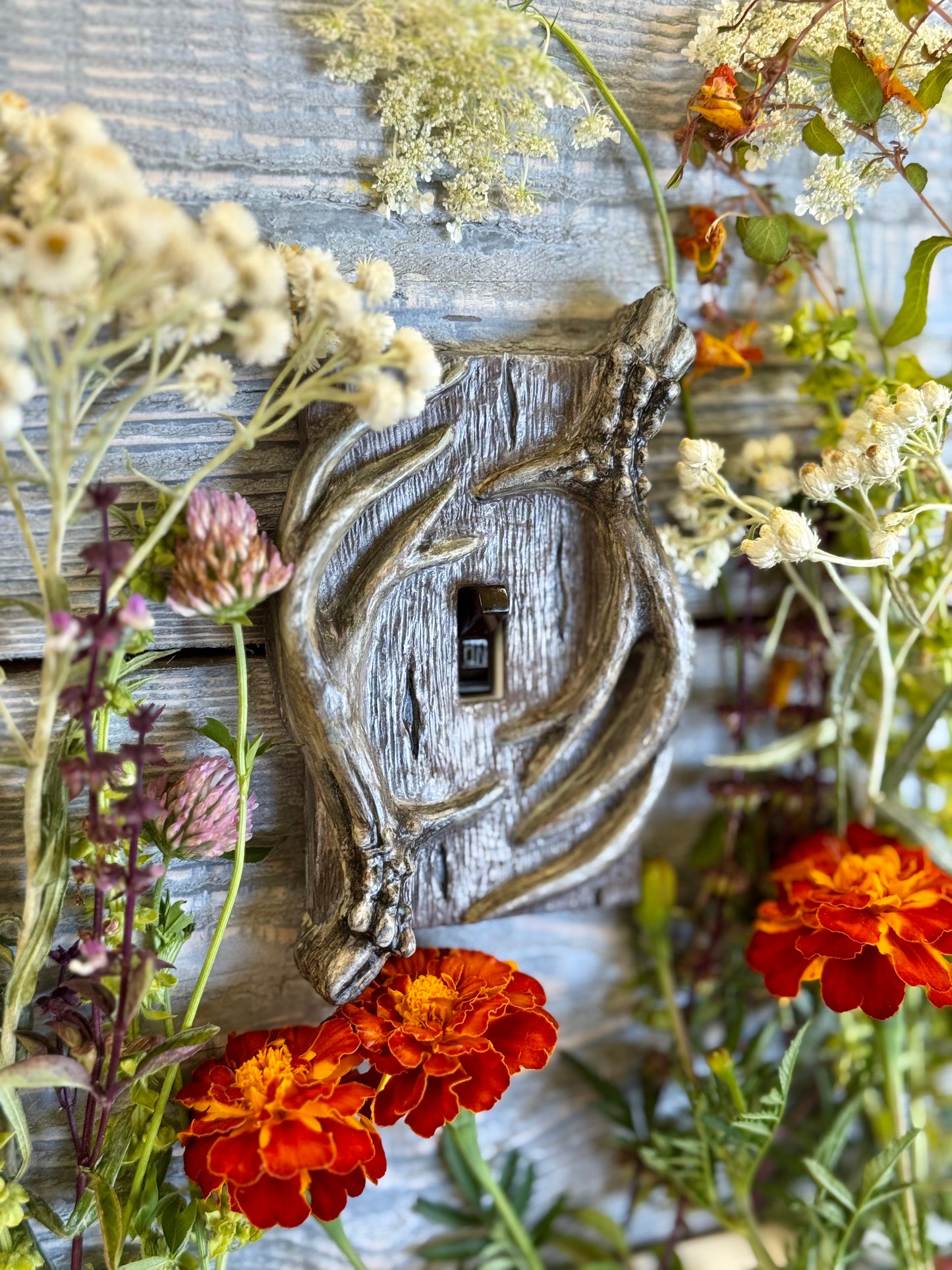 Antler Toggle Switch Plate